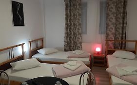Carol 51 Hostel